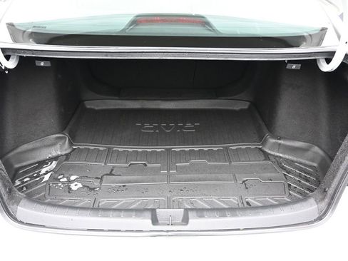 Certified 2024 Honda Civic EX image 31