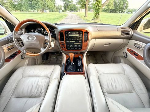 Used 2001 Lexus LX 470 4WD image 69