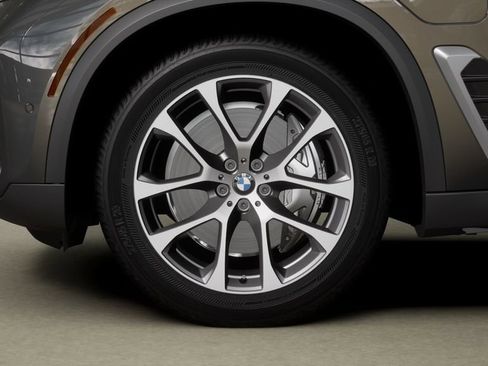 Used 2026 BMW X5 xDrive50e AWD/4WD image 30