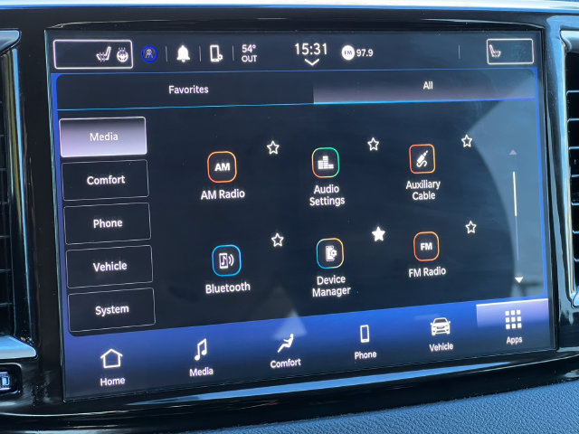 Used 2024 Chrysler Pacifica Touring-L FWD image 24