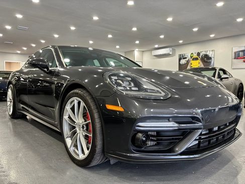 Used 2017 Porsche Panamera Turbo w/ Carbon Fiber Interior Package AWD/4WD image 1