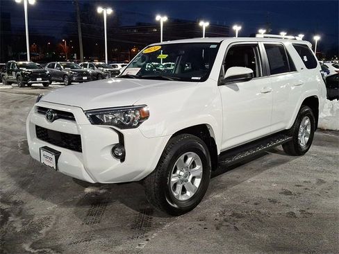 Used 2024 Toyota 4Runner SR5 image 4