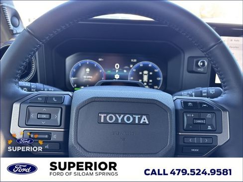 Used 2025 Toyota Land Cruiser image 29