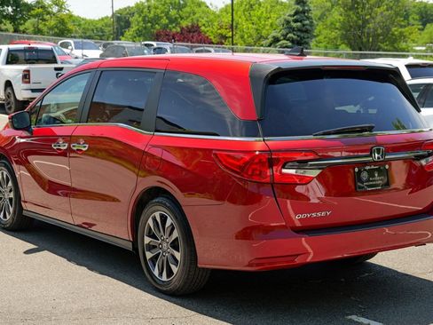 Used 2023 Honda Odyssey EX-L image 5