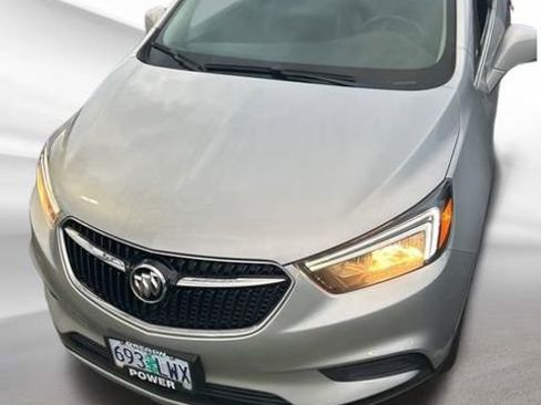 Used 2022 Buick Encore Preferred image 27