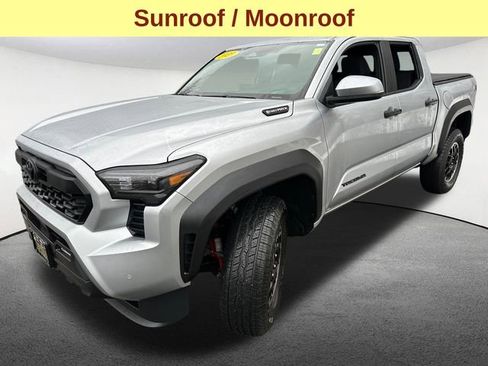 Certified 2025 Toyota Tacoma TRD Off-Road w/ TRD Off Road Upgrade Package image 6