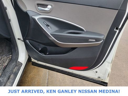 Used 2016 Hyundai Santa Fe SE w/ Cargo Package image 21