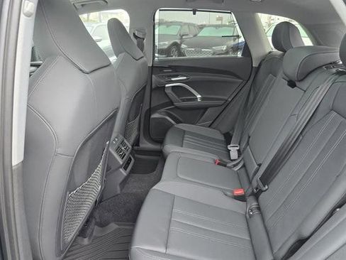 Used 2025 Audi Q5 Premium Plus image 13