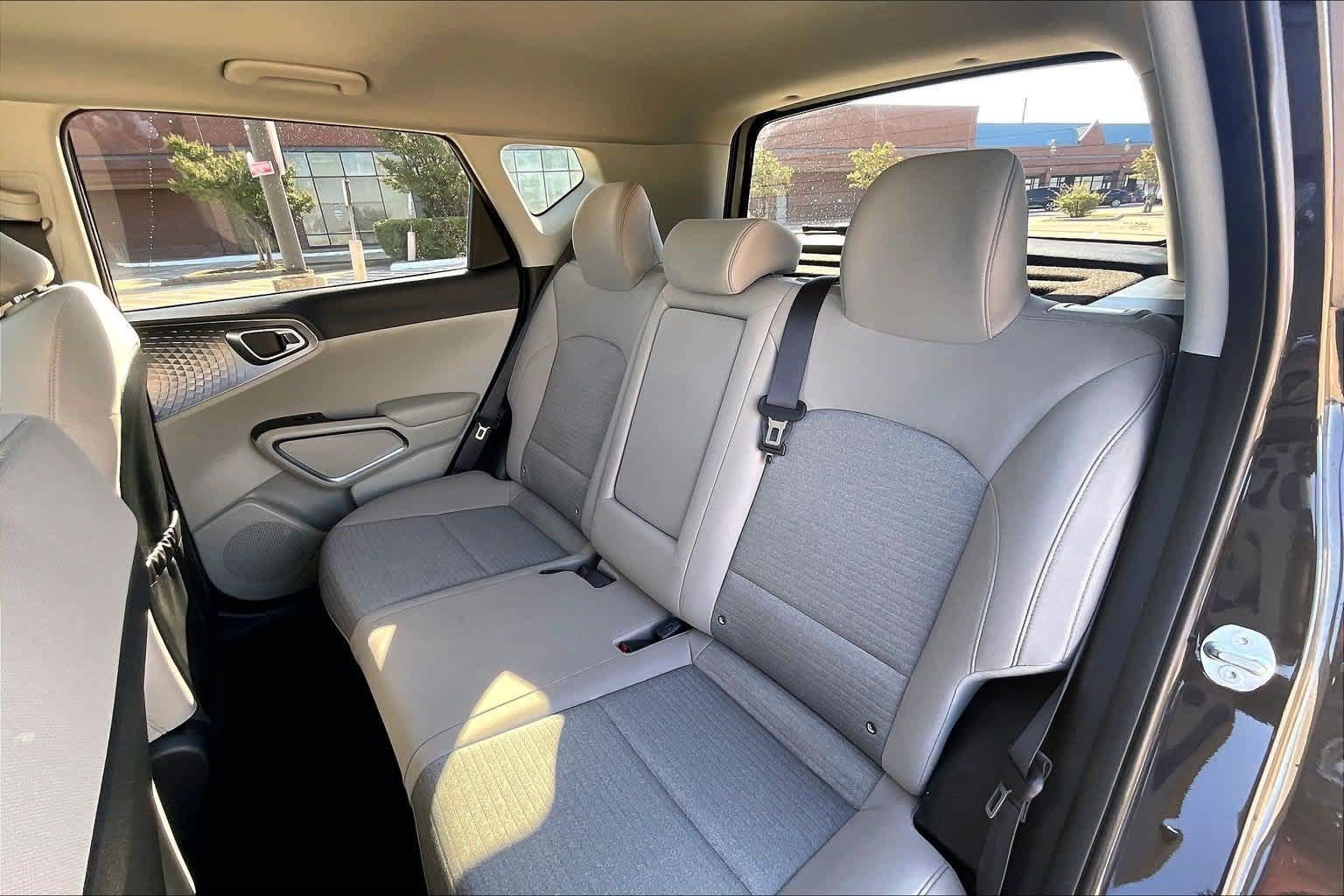 Certified 2024 Kia Soul EX FWD image 28
