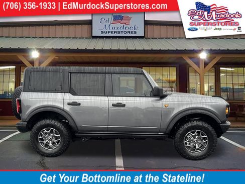 New 2025 Ford Bronco Badlands image 1