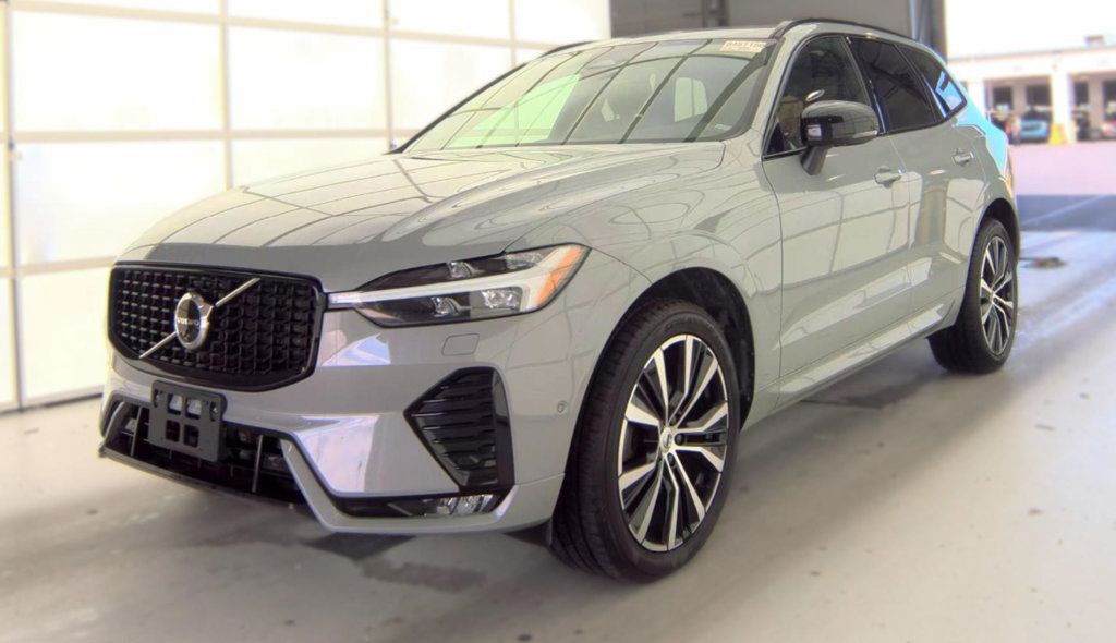 Used 2024 Volvo XC60 B5 Plus w/ Protection Package Premier AWD/4WD image 16