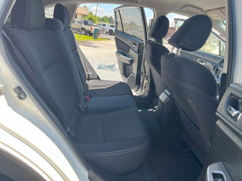 Used 2015 Subaru Crosstrek 2.0i Premium image 13