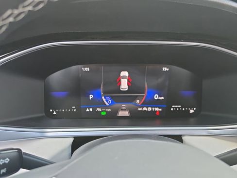 New 2026 Volkswagen Taos SE FWD image 10