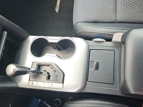Used 2014 Toyota Camry SE FWD image 18