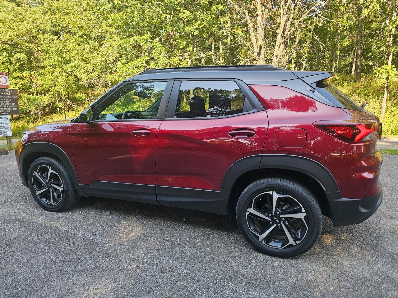 Used 2022 Chevrolet TrailBlazer RS FWD image 3