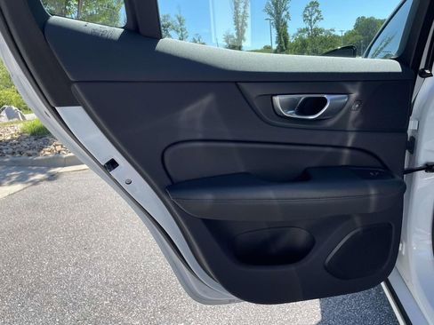 Used 2024 Volvo S60 B5 Core FWD image 2