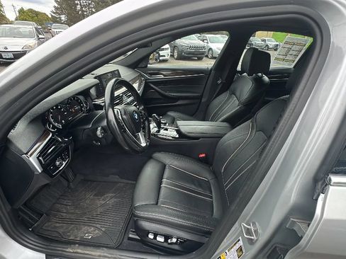 Used 2017 BMW 530i xDrive AWD/4WD image 9