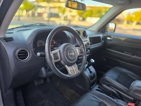 Used 2017 Jeep Patriot 75th Anniversary w/ Power Value Group FWD image 21