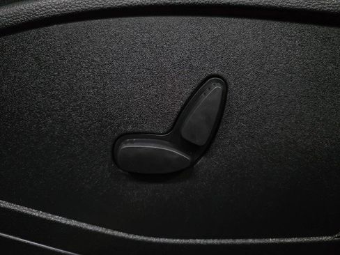 Used 2019 Ford Transit Connect XLT w/ Driver-Assist Package image 30