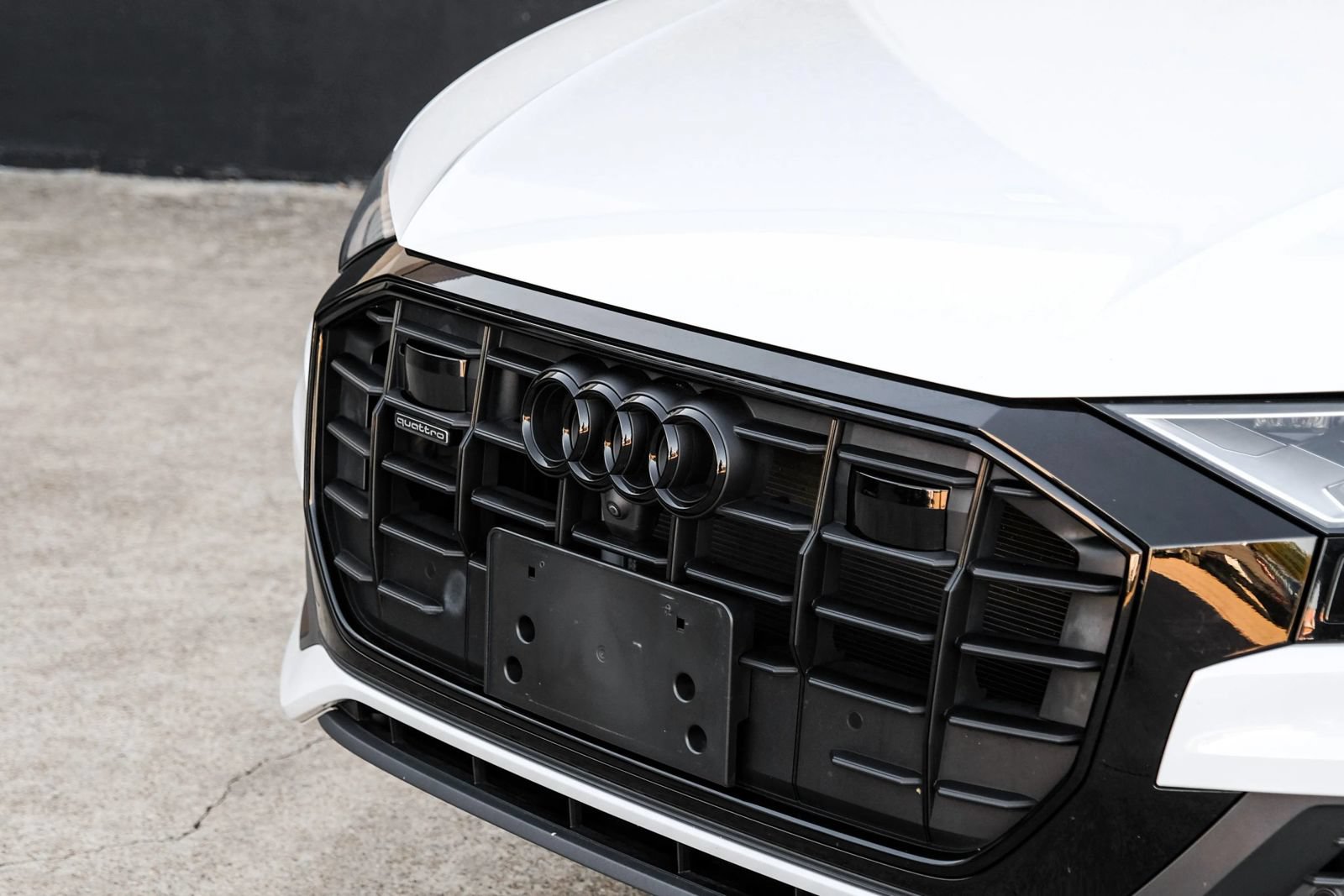 Used 2023 Audi Q8 Premium w/ Convenience Package AWD/4WD image 53