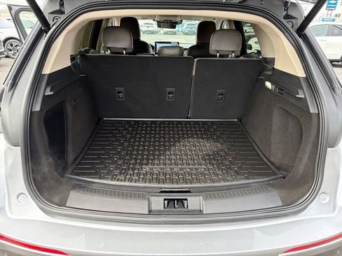 Used 2024 Lincoln Corsair AWD w/ Equipment Group 101A image 27