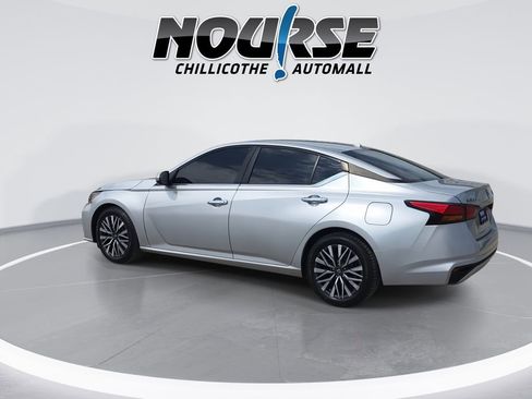 Used 2023 Nissan Altima 2.5 SV FWD image 6