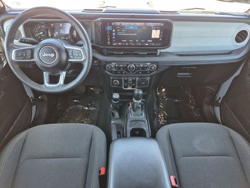 Used 2024 Jeep Wrangler Unlimited Sahara AWD/4WD image 13