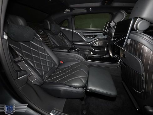 Used 2024 Mercedes-Benz Maybach S 580 4MATIC image 22