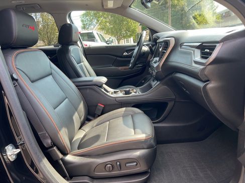 Used 2023 GMC Acadia AT4 w/ Technology Package image 28