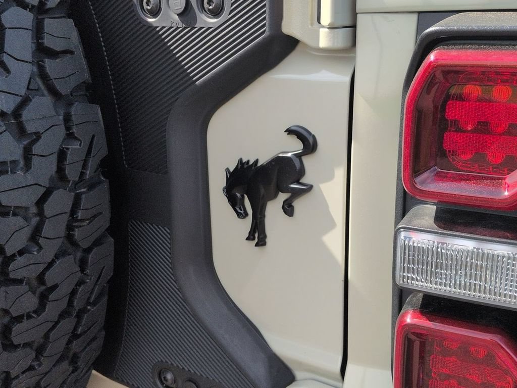 New 2026 Ford Bronco Raptor AWD/4WD image 24