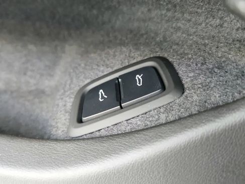 Used 2024 Chevrolet Corvette Stingray Preferred Cpe w/ 2LT image 49