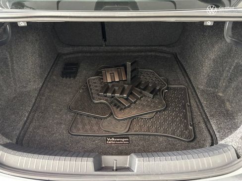 Used 2025 Volkswagen Jetta SE w/ Sunroof Package FWD image 26
