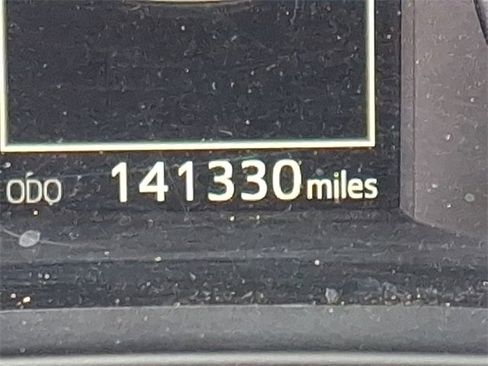 Used 2014 Toyota Highlander XLE image 19