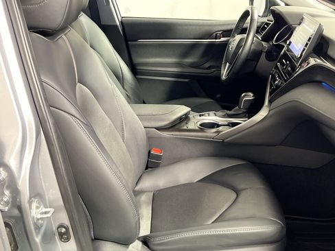 Used 2024 Toyota Camry XLE image 28