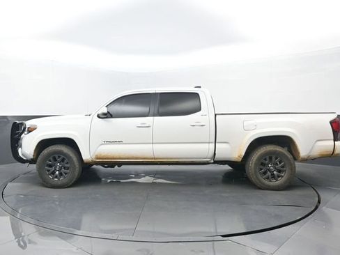 Used 2023 Toyota Tacoma SR5 w/ Technology Package AWD/4WD image 7