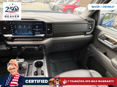 Used 2025 Chevrolet Silverado 1500 RST AWD/4WD image 17