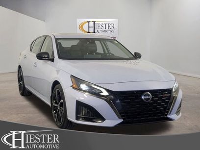 Used 2023 Nissan Altima 2.5 SR w/ SR Premium Package