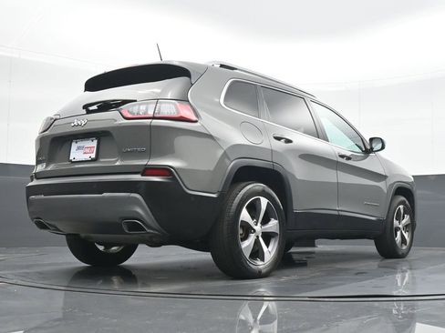 Used 2021 Jeep Cherokee Limited image 21