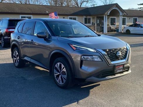 Used 2023 Nissan Rogue SV AWD/4WD image 3