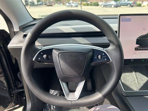 Used 2026 Tesla Model Y Long Range image 20