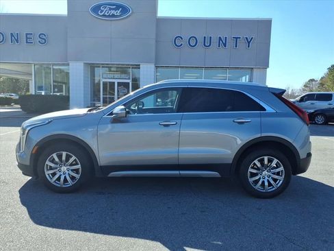 Used 2023 Cadillac XT4 Premium Luxury image 5
