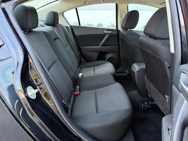 Used 2012 MAZDA MAZDA3 i Touring FWD image 20