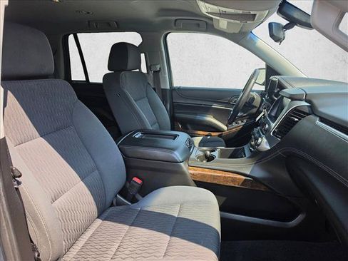 Used 2019 Chevrolet Tahoe LS AWD/4WD image 11