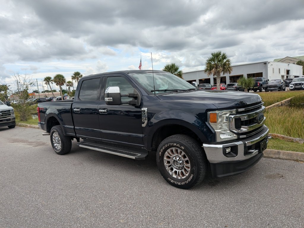 Used 2022 Ford F250 XLT w/ XLT Premium Package AWD/4WD image 2