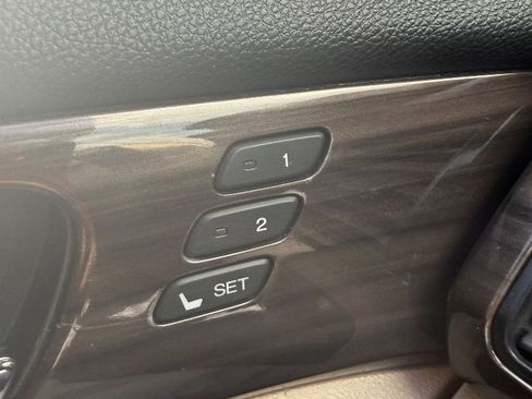 Used 2017 Honda Accord EX-L image 11