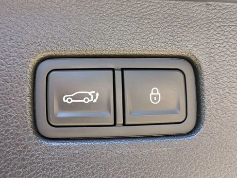 Used 2024 Genesis GV80 2.5T AWD/4WD image 14