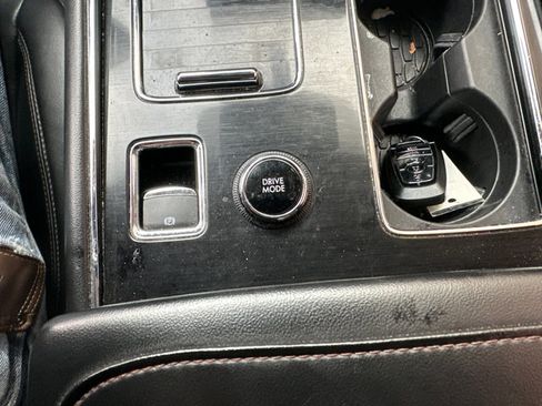 Used 2023 Lincoln Aviator AWD image 24