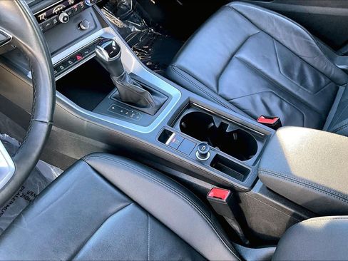 Used 2023 Audi Q3 2.0T Premium w/ Convenience Package image 16