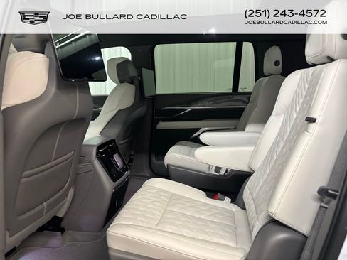 New 2026 Cadillac Escalade IQL Luxury image 18