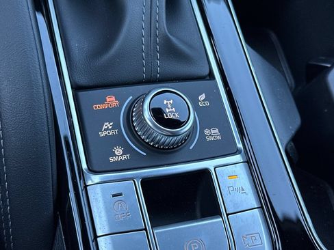 Used 2025 Kia Telluride SX Prestige X-Line AWD/4WD image 32
